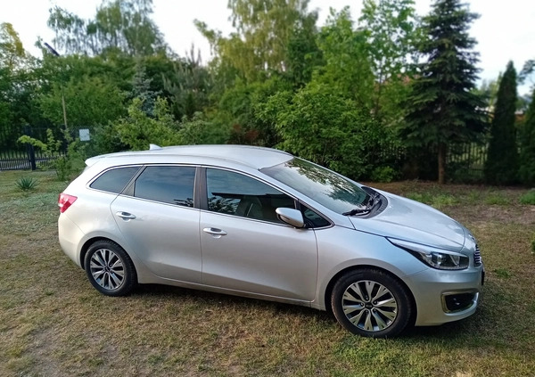 Kia Ceed cena 33900 przebieg: 242200, rok produkcji 2017 z Ziębice małe 667